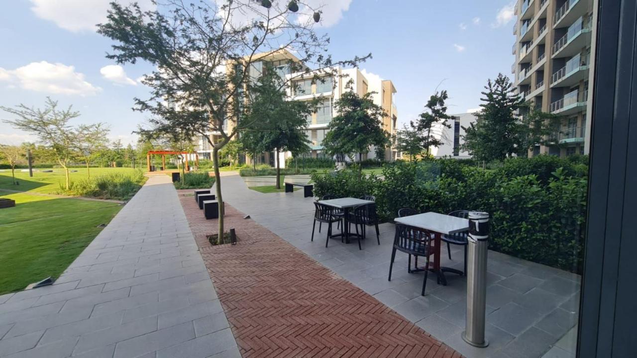 519 Menlyn Maine Trilogy Apartment Pretoria Ngoại thất bức ảnh